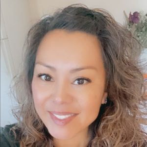 Meet your Posher, Cindy